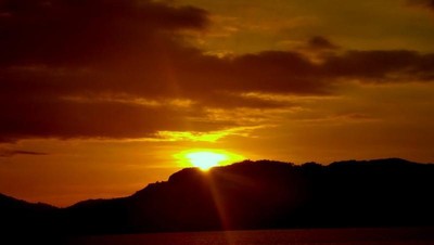 Indahnya Sunset Pantai Ulee Lheue Banda Aceh