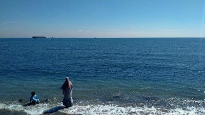 Ini Pantai Bohay, Lokasinya di Samping PLTU Paiton