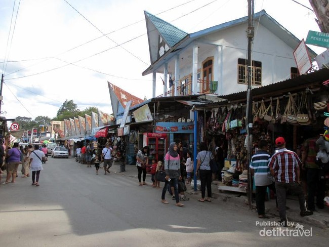 Inilah Berbagai Spot Wisata di Pulau Samosir
