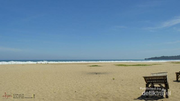Inilah Bukti Kecantikan Pantai Sawarna di Banten