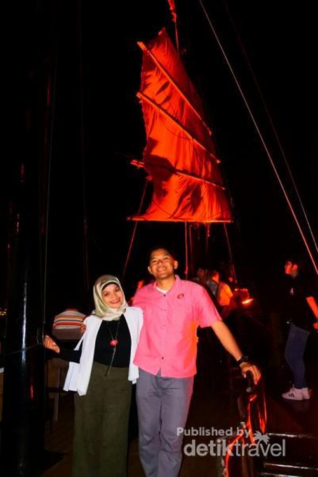 Inilah Cara Terbaik Melihat Symphony of Light Hong Kong