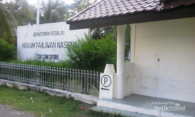 Inilah Makam Pahlawan Nasional, Teungku Chik Di Tiro dari Aceh