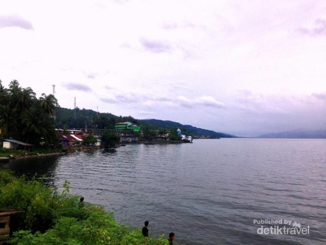 Jalan-jalan Seru ke Danau Singkarak