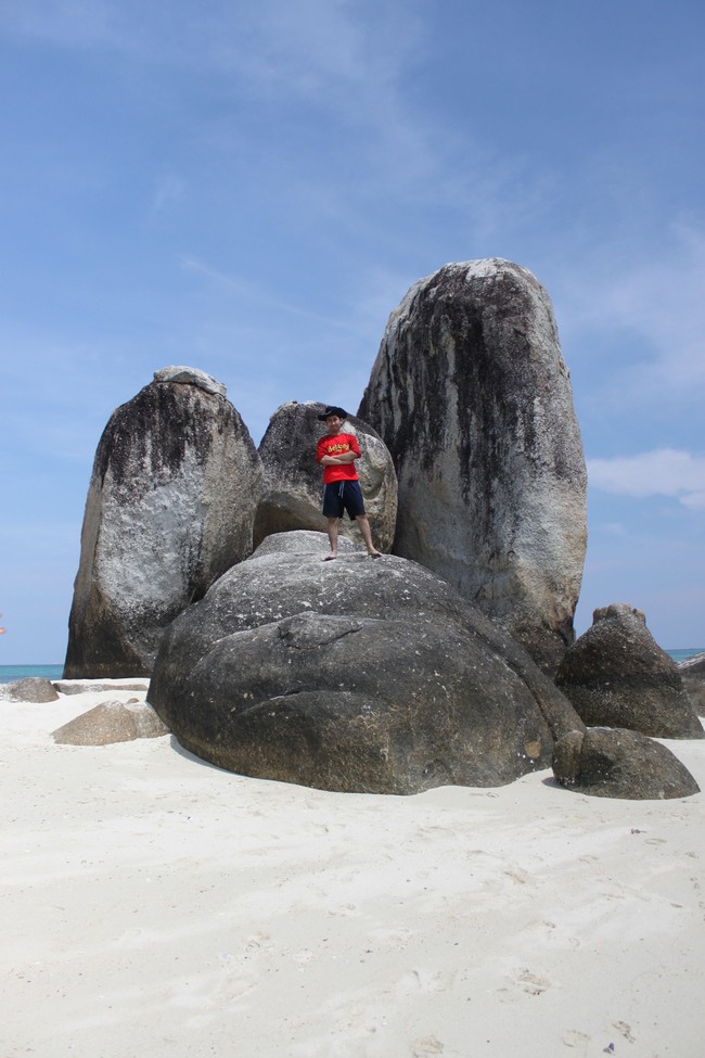 Jangankan Pantai, Batu Saja Bisa Keren di Belitung