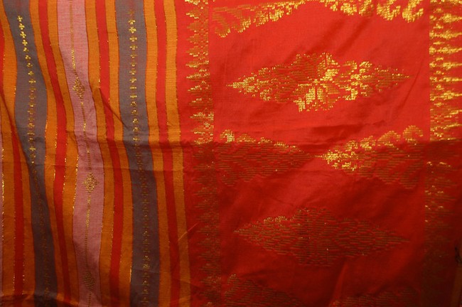 Kain Tenun Songket Riau