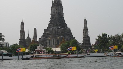 Kalau ke Bangkok Cobalah Susuri Sungainya
