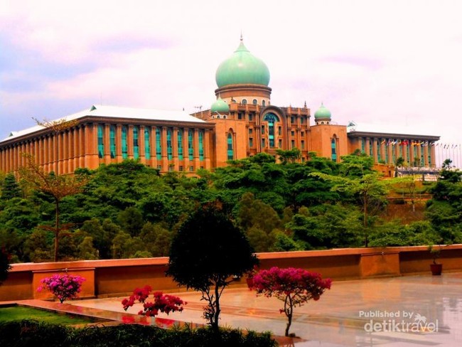 Kapan Indonesia Punya Semacam Putrajaya?