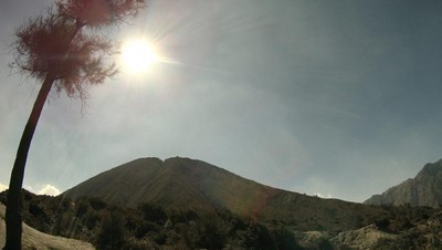 Ke Bromo, Yuk Sekalian Naik Gunung Batok!