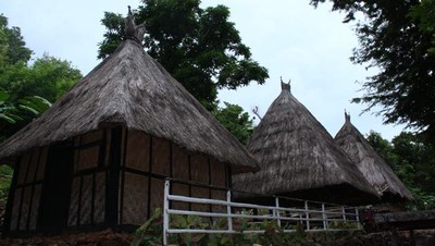Kehidupan Masyarakat Desa Adat Suku Karo