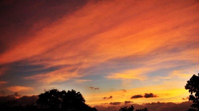 Kembalinya Sang Surya di Puncak Gunung Api Purba