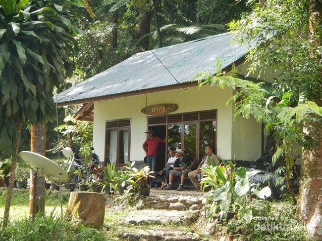 Kemping Ceria di Situ Gunung, Sukabumi