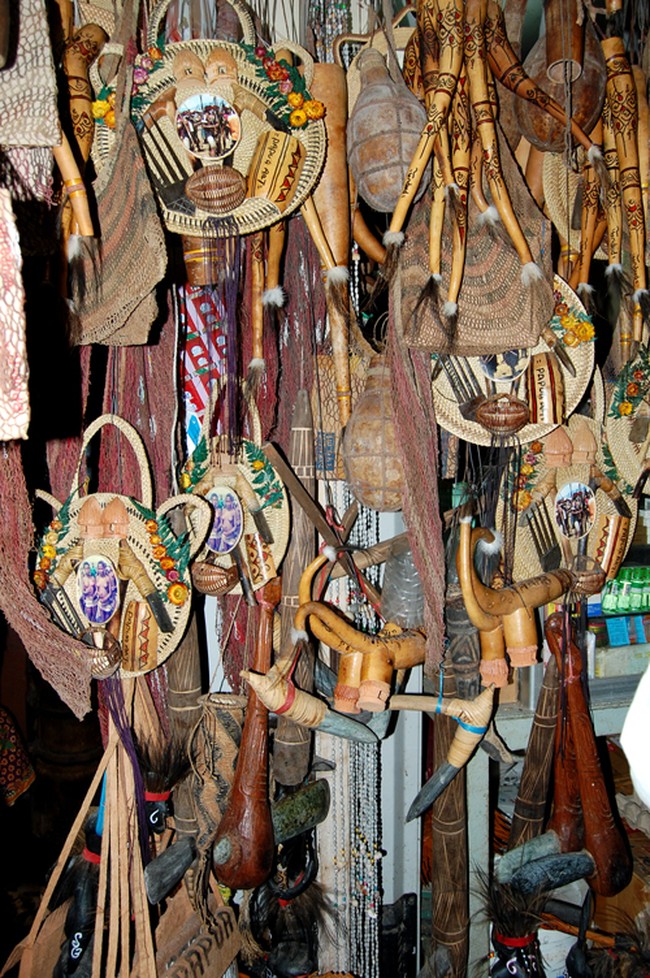 Kerajinan dan Souvenir Khas Papua