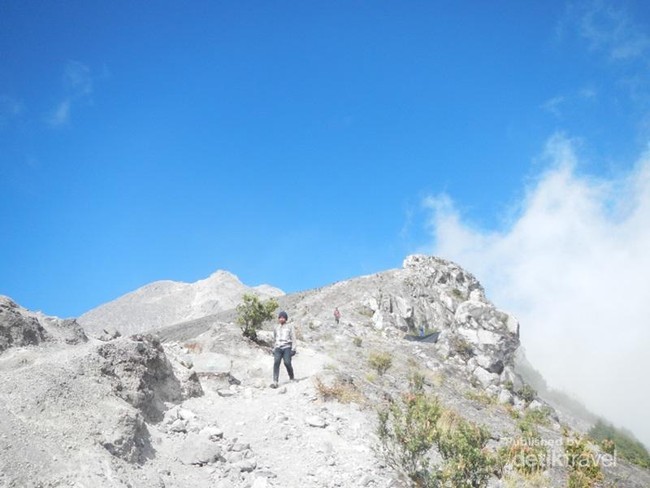 Kerasnya Perjuangan Mencapai Puncak Merapi