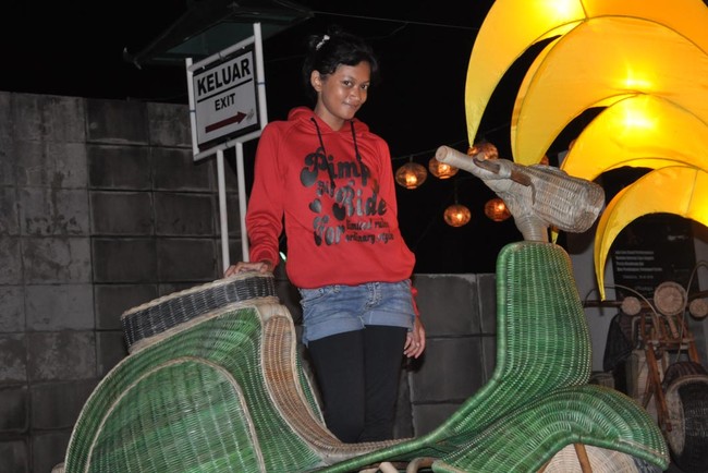 Kerlap-Kerlip Taman Pelangi Yogyakarta