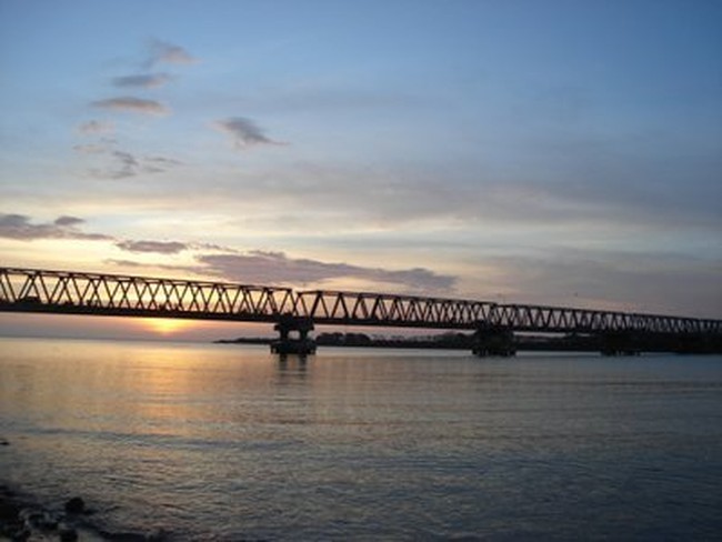 Ketika Hari Mulai Senja di Jeneberang