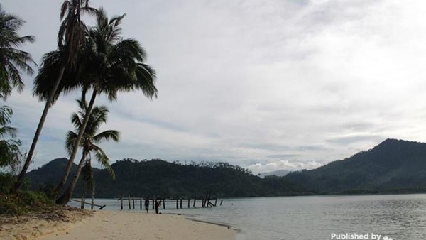Kisah Pasumpahan, Pulau Jelmaan Malinkundang