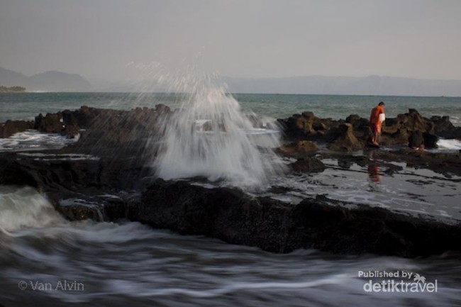 Konon, di Pantai Inilah Nyi Roro Kidul Bersemayam