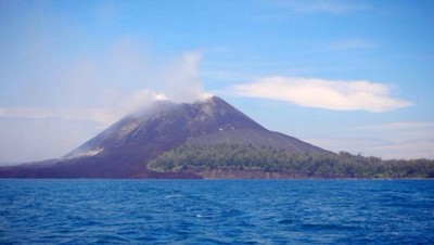 Krakatau, Gunung Legendaris Penuh Pesona
