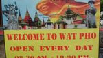 Kuil Buddha Tidur dan Koin Pengabul Permintaan