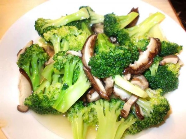 Sayur brokoli yang tampak nikmat dan segar