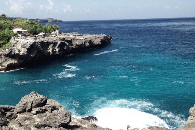 Laguna Biru yang Menawan di Bali
