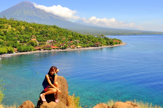 Lekuk Seksi Garis Pantai Amed, Bali