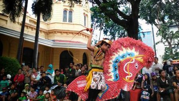 Liburan di Surabaya, Yuk Nonton Campursari Jaranan!