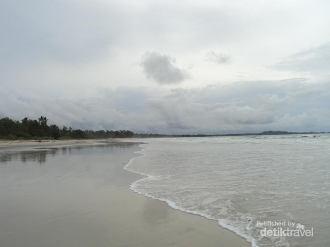 Liburan Imlek di Bangka, Ayo ke Pantai Matras!