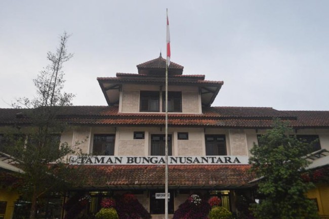 Liburan ke Cianjur, Waktunya Taman Bunga Nusantara
