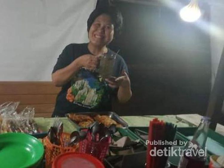 Liburan ke Kudus, Jangan Lupa Kulineran di Angkringan