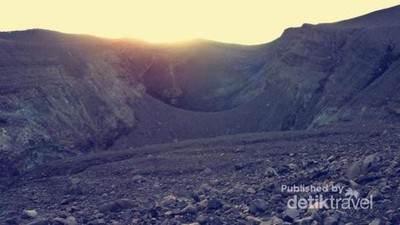 Liburan ke Sumatera Barat, Mari Mendaki Gunung Marapi