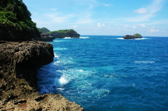 Liburan Sempurna Itu ke Pulau Sempu!