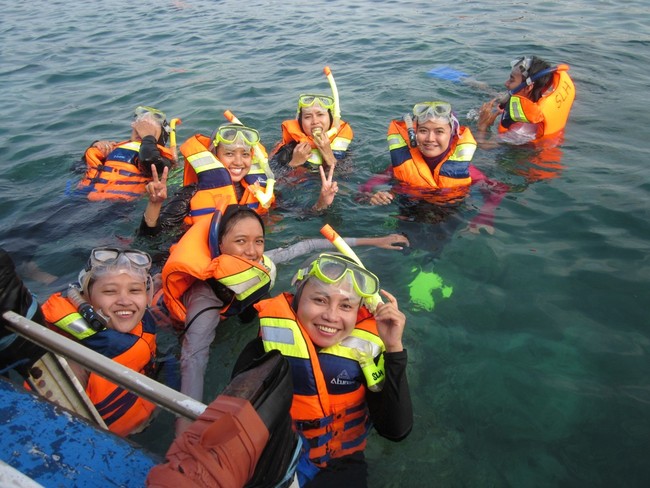 Liburan Tanpa Cuti Kantor? Pulau Tidung Jawabannya!