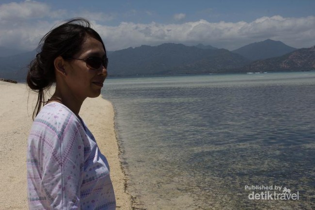 Lombok, Dari Pantai Senggigi Sampai Batu Payung