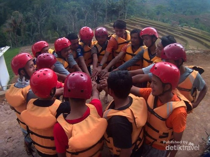 Main Air Seru di Ranto Canyon Brebes