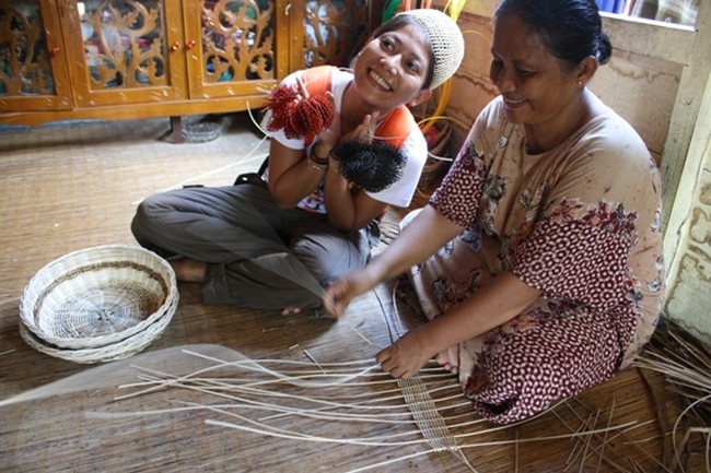 Margasari, Desa Anyaman Rotan Yang Padat Aktifitas