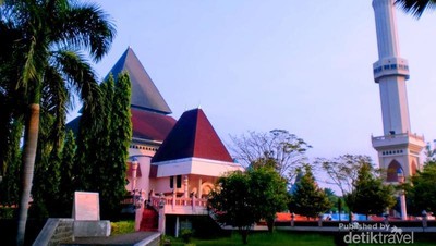 Masjid Agung An Nur Pare Kediri, Arsitekturnya Unik!
