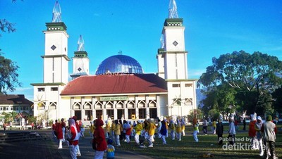 Masjid Agung Garut yang Tua & Bersejarah