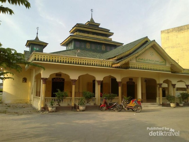 Masjid dari Abad ke-19 Bersejarah di Sumatera Utara