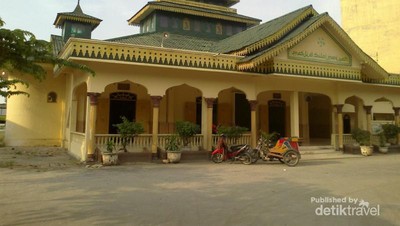 Masjid dari Abad ke-19 Bersejarah di Sumatera Utara