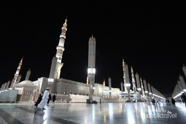 Masjid Nabawi dan Potret Keindahannya