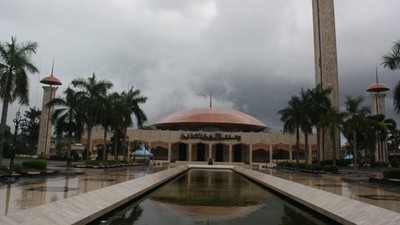 Masjid Sabilal Muhtadin, Kemegahan Artistik Etnis Kalimantan