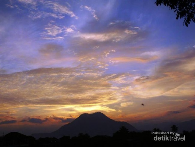 Mau Traveling ke Garut? Lewatilah Jalanan yang Cantik Ini