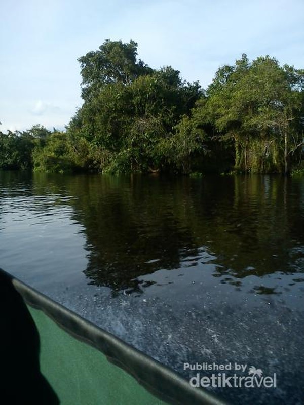 Melintasi Sungai Terbesar di Indonesia
