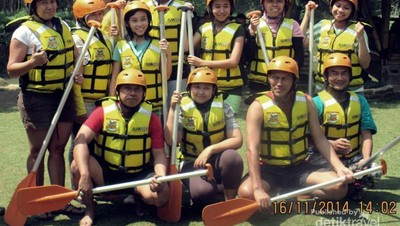Memacu Adrenalin di Sungai Cisadane, Bogor