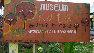 Membuka Mata di Museum Kata Andrea Hirata