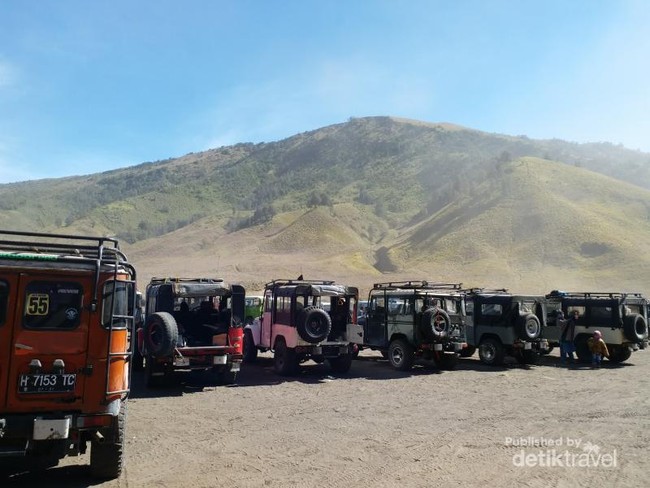 Memori Bukit Teletubbies Bromo Sebelum Terbakar