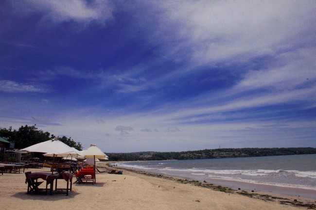 Menangkap Pagi Indah di Pantai Sanur, Bali