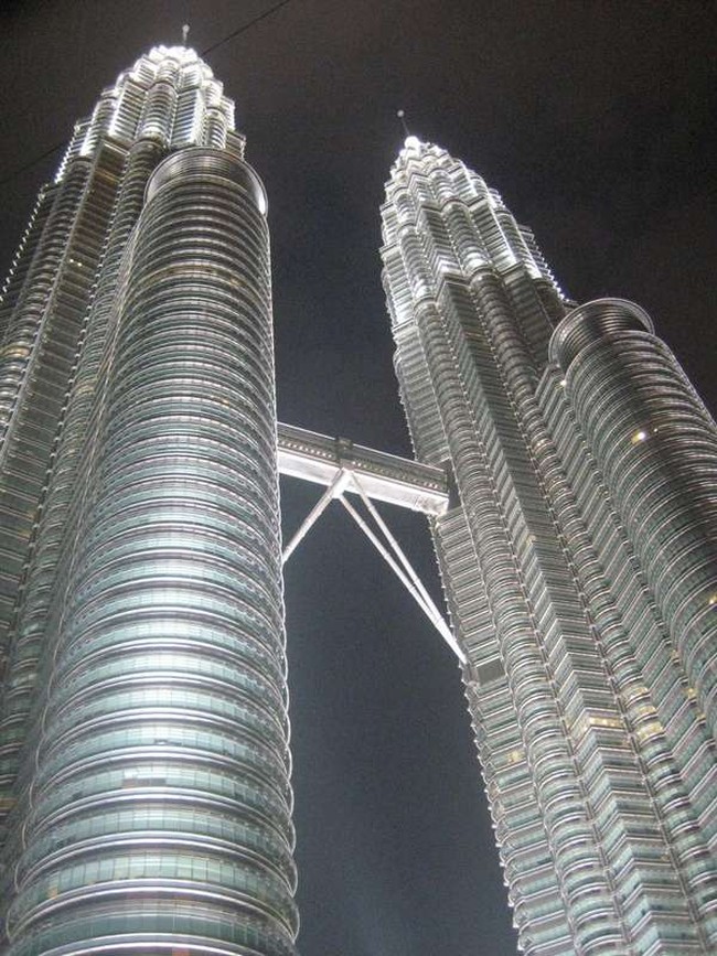 Menara Petronas, Megahnya Landmark Kuala Lumpur