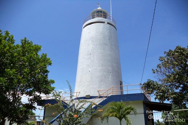 Menatap Laut Padang dari Menara Mercusuar Bukik Lampu